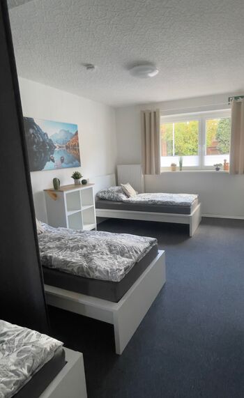 Schlafzimmer 1