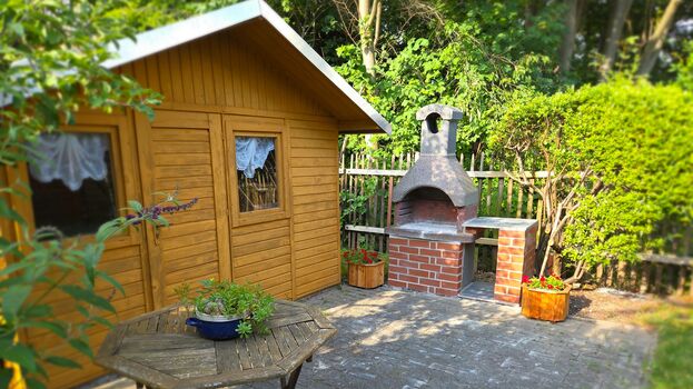 Gartenhäuschen zum Verweilen mit Grillmöglichkeit