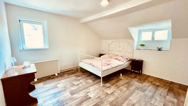 Schlafzimmer 2
