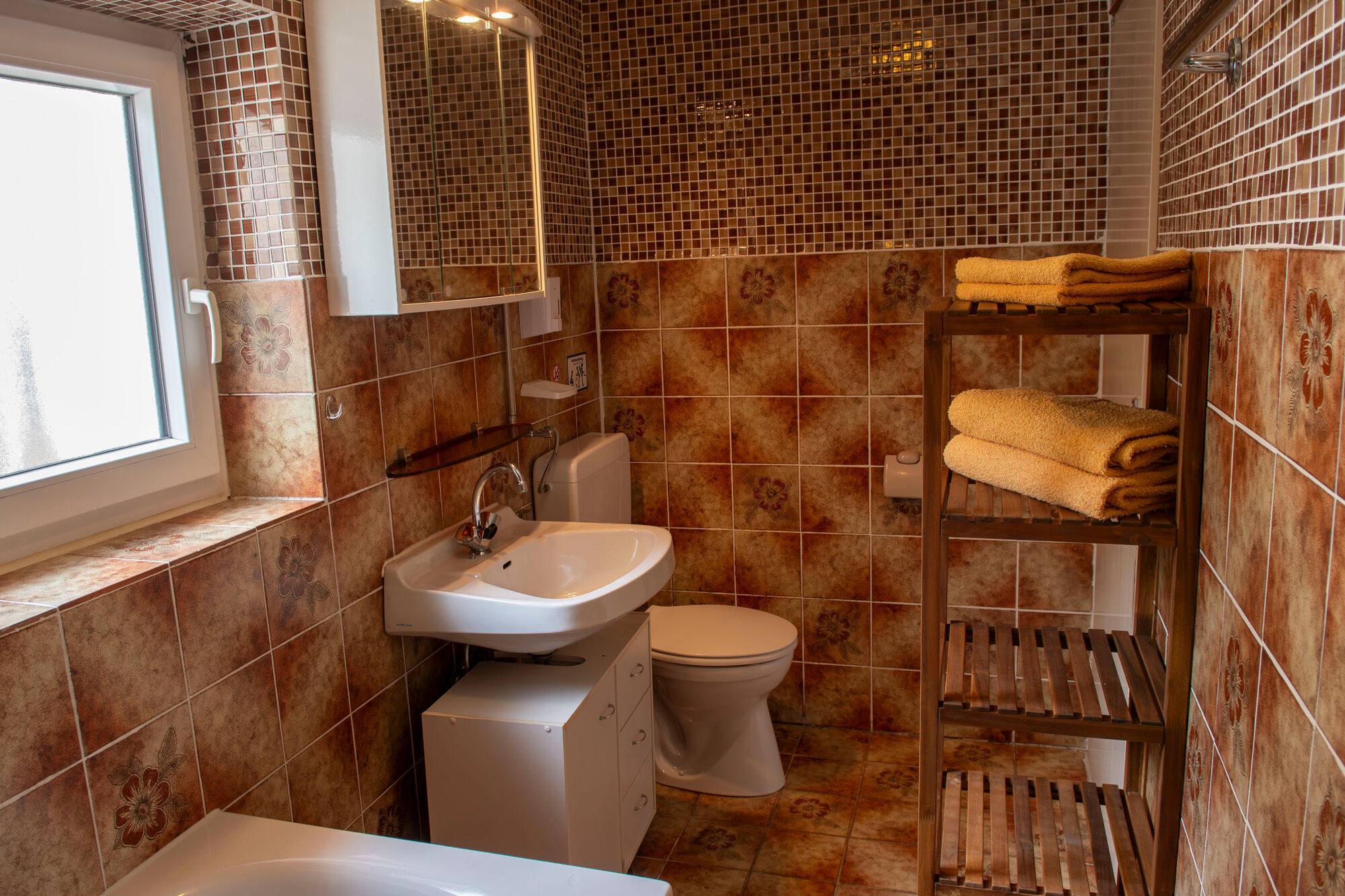 Badezimmer zu Zimmer 2