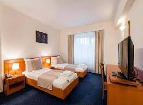 Hotel Pension De Lux Rain