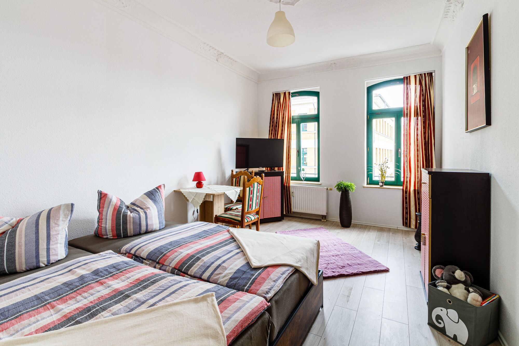 Schlafzimmer 1