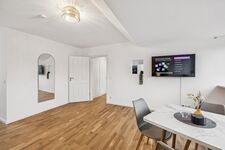 OARA - Multiple Apartments (1-13 Guests) - WIFI - TV - free Parking Bild 22