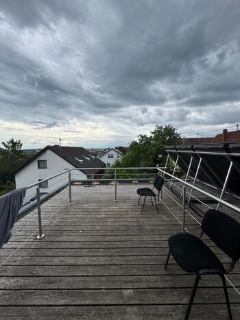 Zentrale aber ruhige Lage mit schönem Ausblick Bild 4