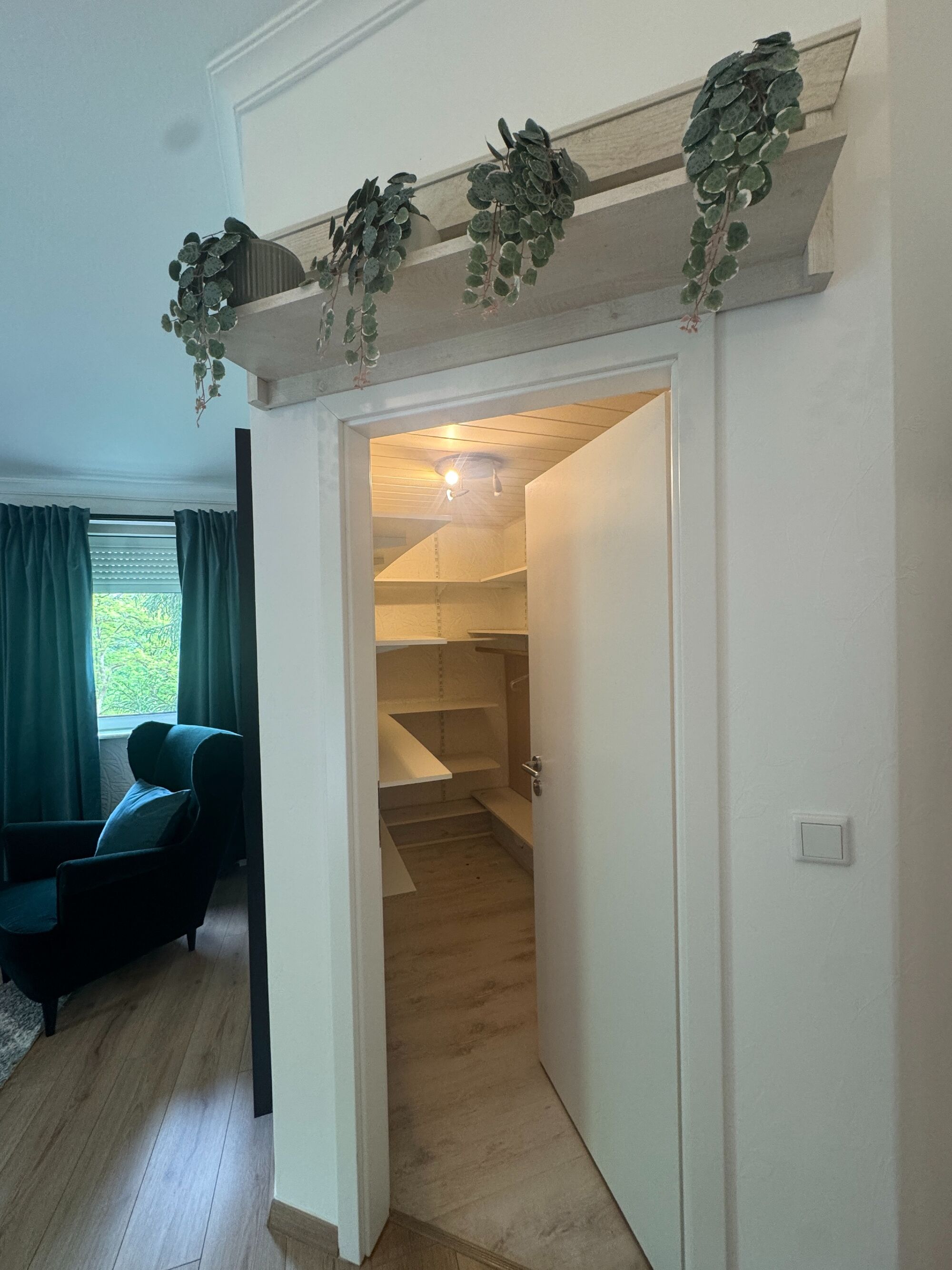 Begehbarer kleiderschrank