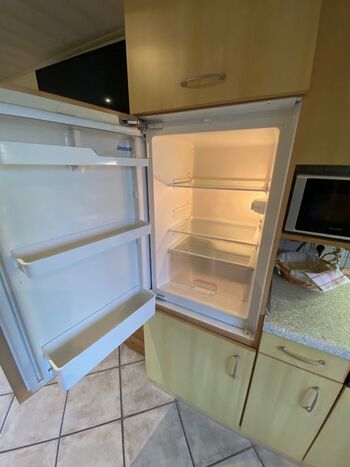 großer Kühlschrank