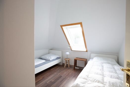 Schlafzimmer 2 