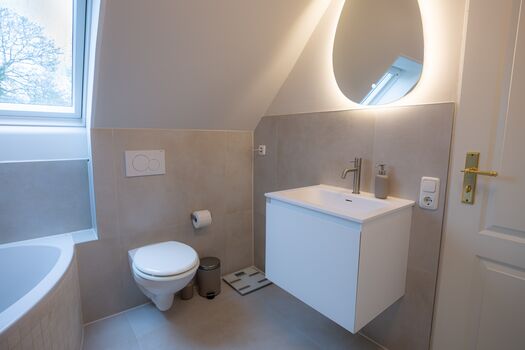 Klo & Waschbecken 