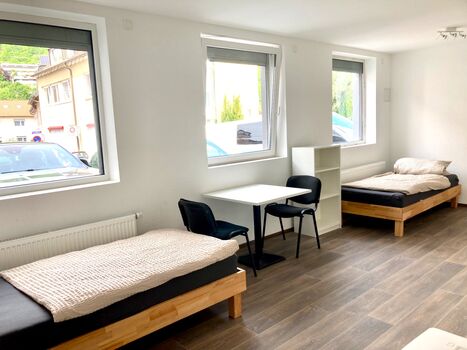 Aalen-Unterkochen – EZ/DZ, inkl Parkpl., WLAN u. TV Bild 3