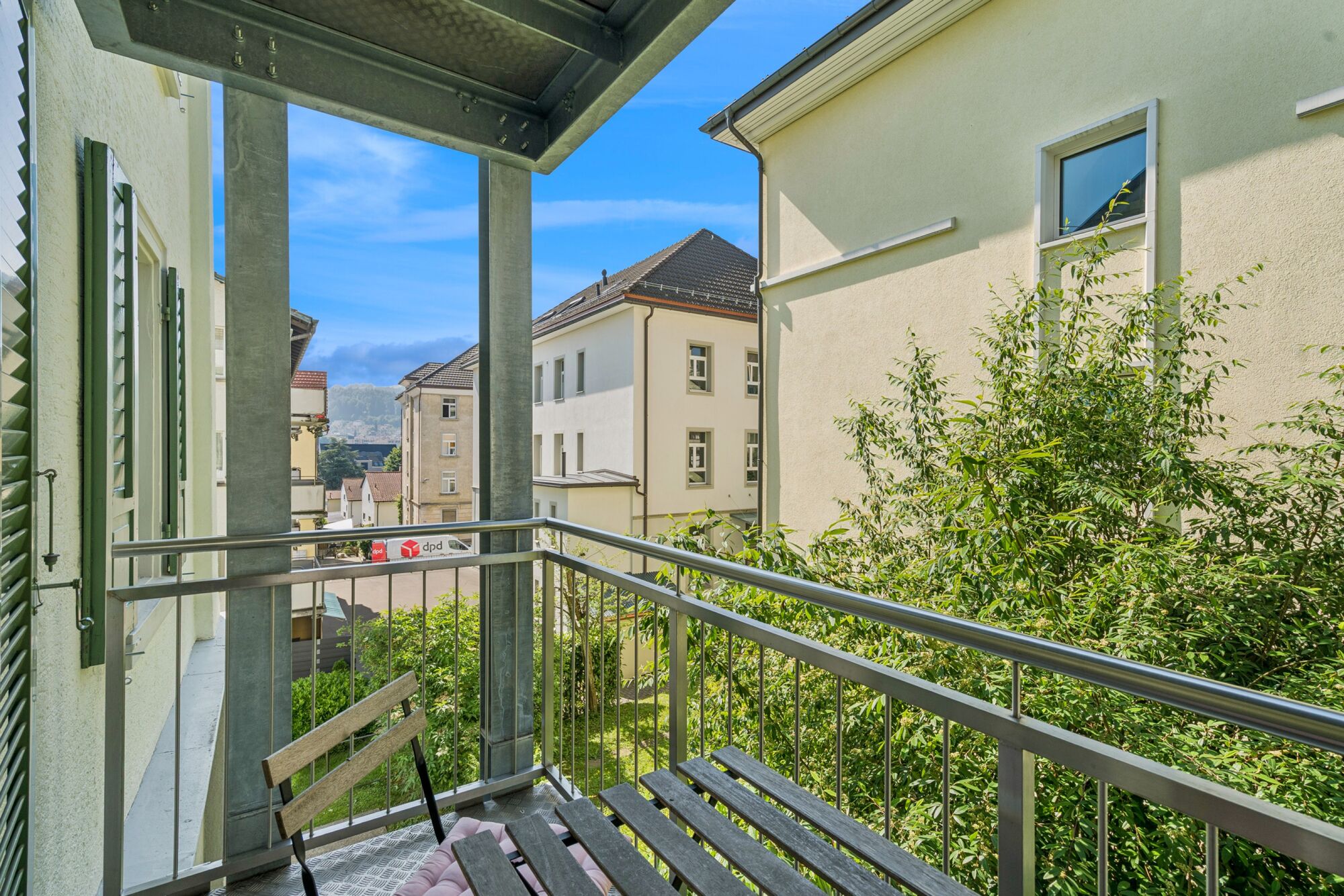 Balkon mit Blick in die City