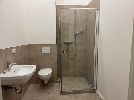 Moderne, ruhige 3-Zimmer-Wohnung mit Parkplatz Bild 3