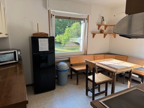 Moderne, ruhige 3-Zimmer-Wohnung mit Garten und Parkplatz Bild 4
