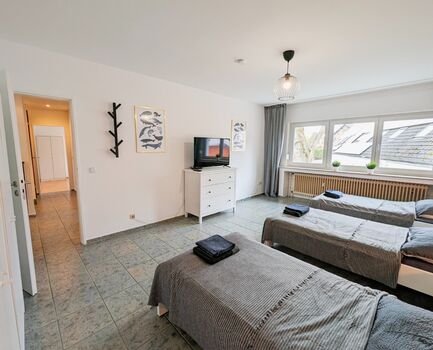 Wohnung für 7 Personen – komfortabel & voll ausgestattet Bild 2