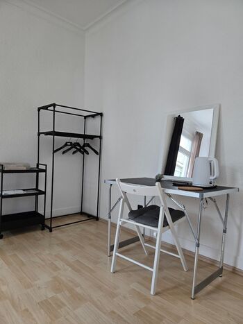 Zimmer abschließbar