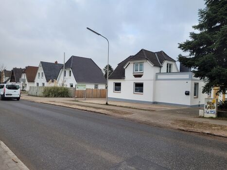 Gästehaus Malente 6 Zimmer für bis zu 10 Personen Bild 1