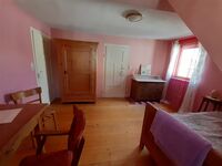 Charmante farbenfrohe Unterkunft Bild 3