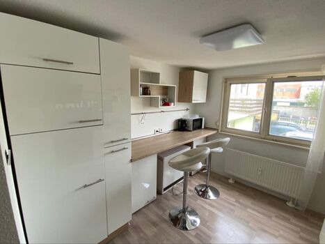 Private Wohnung mit Parkplatz, zentrale Anbindung Bild 3