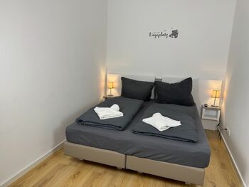 Bett - auseinanderziehbar
