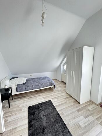 20 Wohnungen - 70 Zimmer | NEU! SAUBER! ZENTRAL! GÜNSTIG! Foto 2