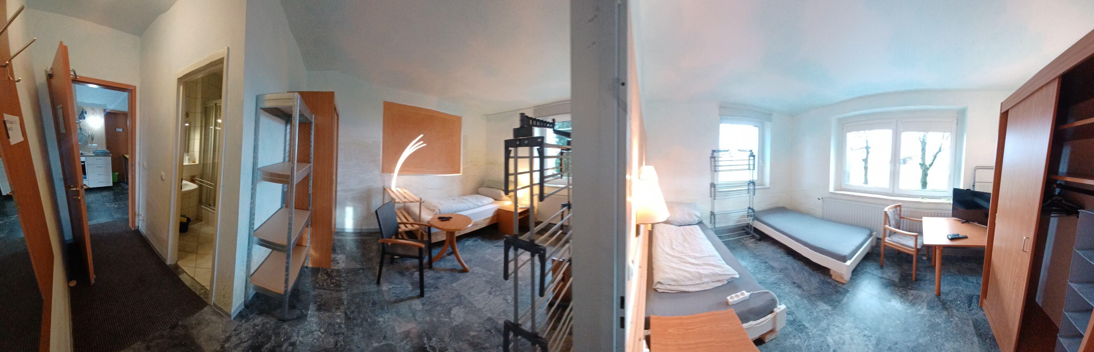 2 Zimmer 3 Betten 1 Bad 