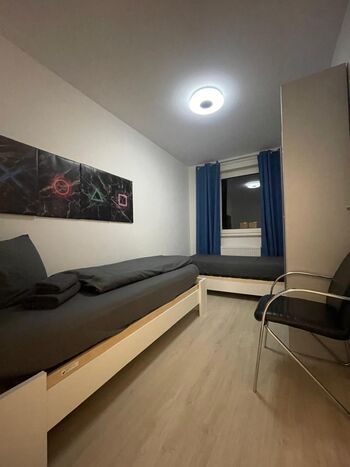 Schlafzimmer III