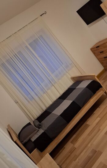 Schlafzimmer Obergeschoss Links 