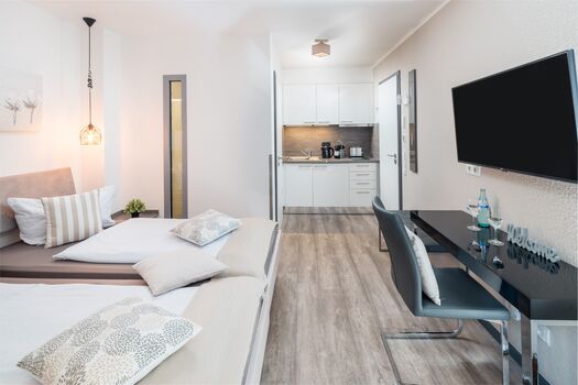 4*Ferienwohnungen/1-12 Personen/zwischen Darmstadt-Mannheim Bild 1