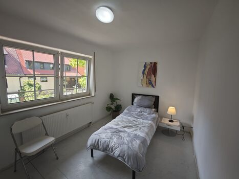 Wohnung nähe Schloss Thurn / Heroldsbach Bild 2
