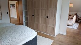 Schlafzimmer 3 OG mit Einzel und Doppelbett