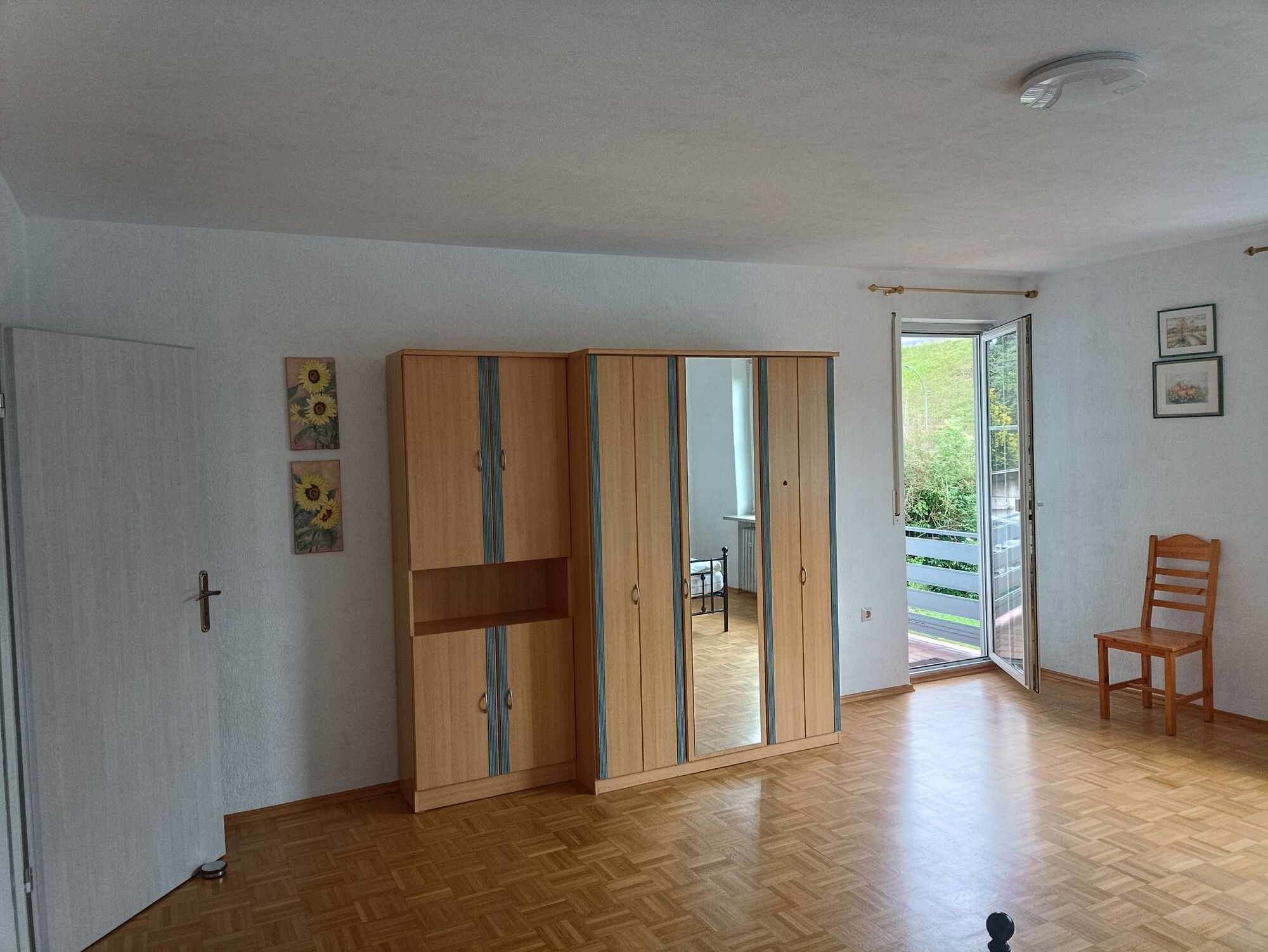 Schlafzimmer 4