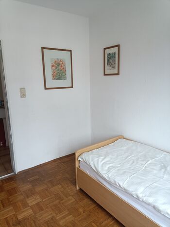 Schlafzimmer 2