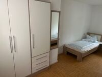 Haus mit zwei Wohnungen Picture 10