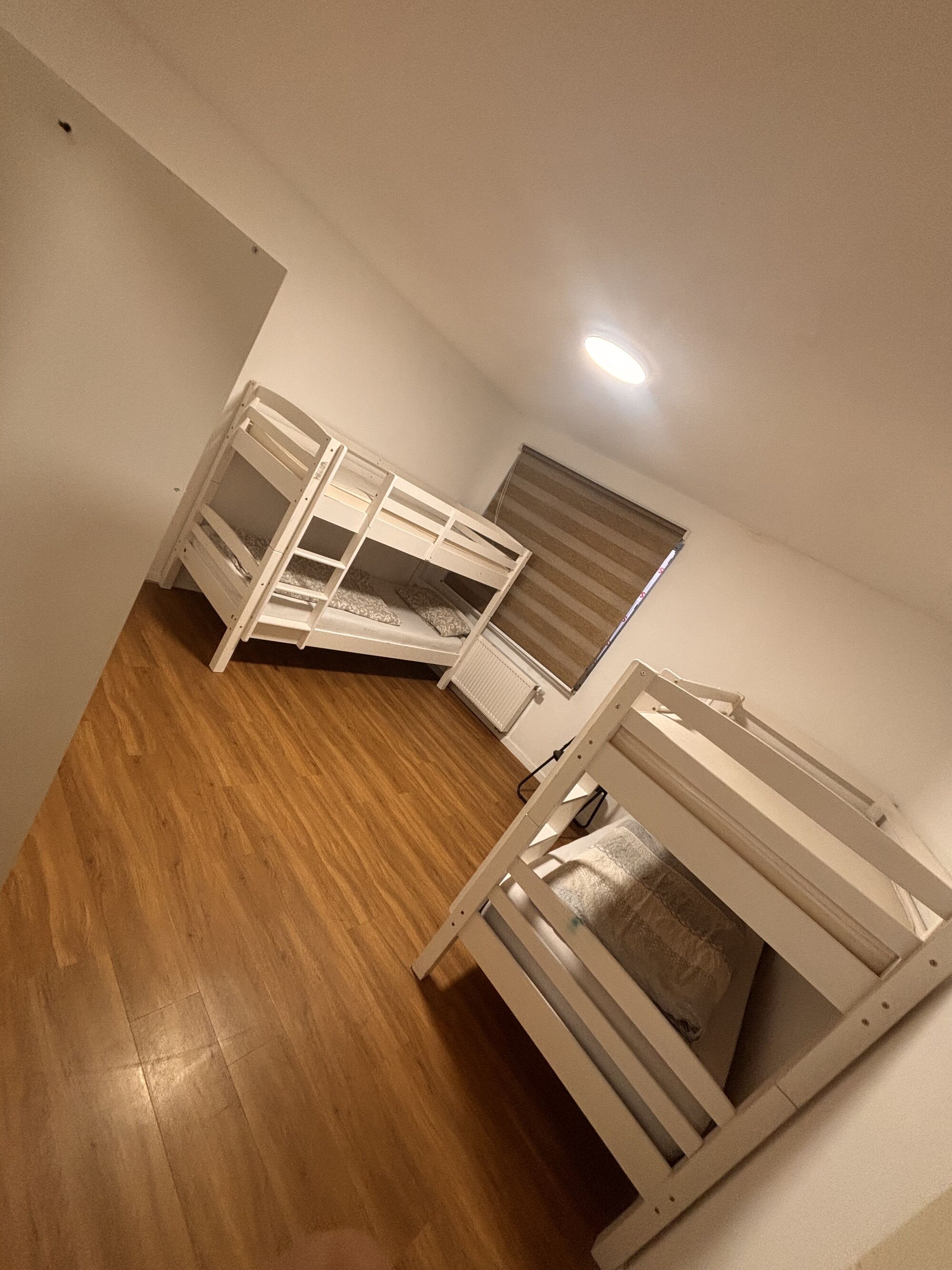 4 Bett Zimmer 