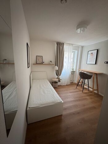 Modernes, kleines Apartment - gute Lage, verkehrsgünstig Picture 2