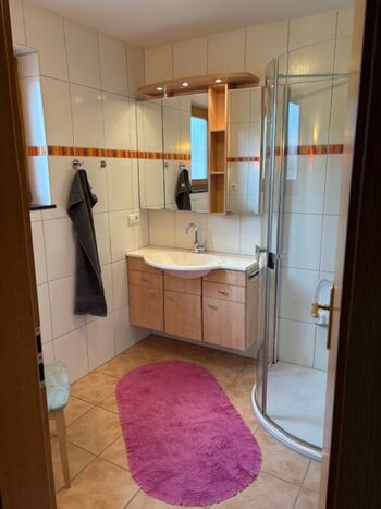 Komplett möblierte Einzel- und Doppelzimmer in Laichingen Bild 5