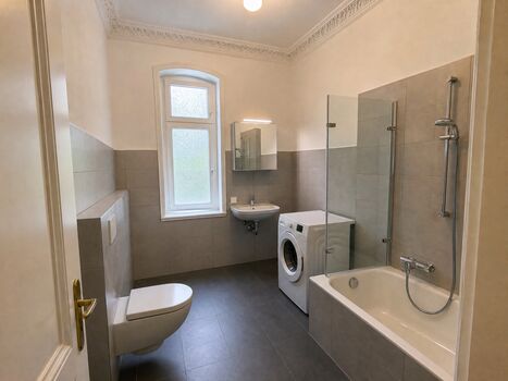 FL19 / TOMASZ-LIVING in SATRUP - Zentrale Lage Bild 2