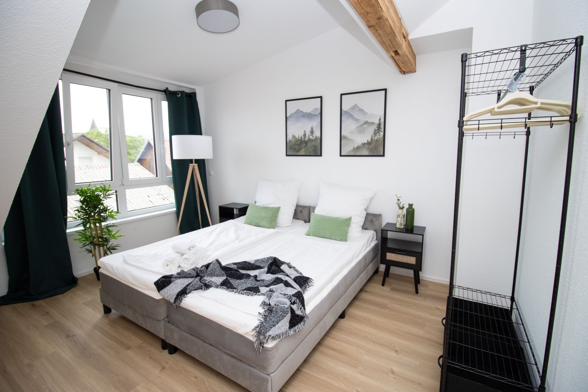 Schlafzimmer 1