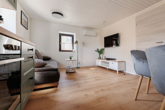CASA BENJI - geräumige FeWo-modern-Parkplatz-WLAN Bild 6