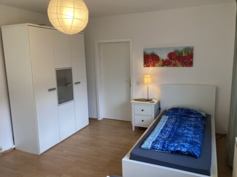 Schlafzimmer 2 - zwei Einzelbetten