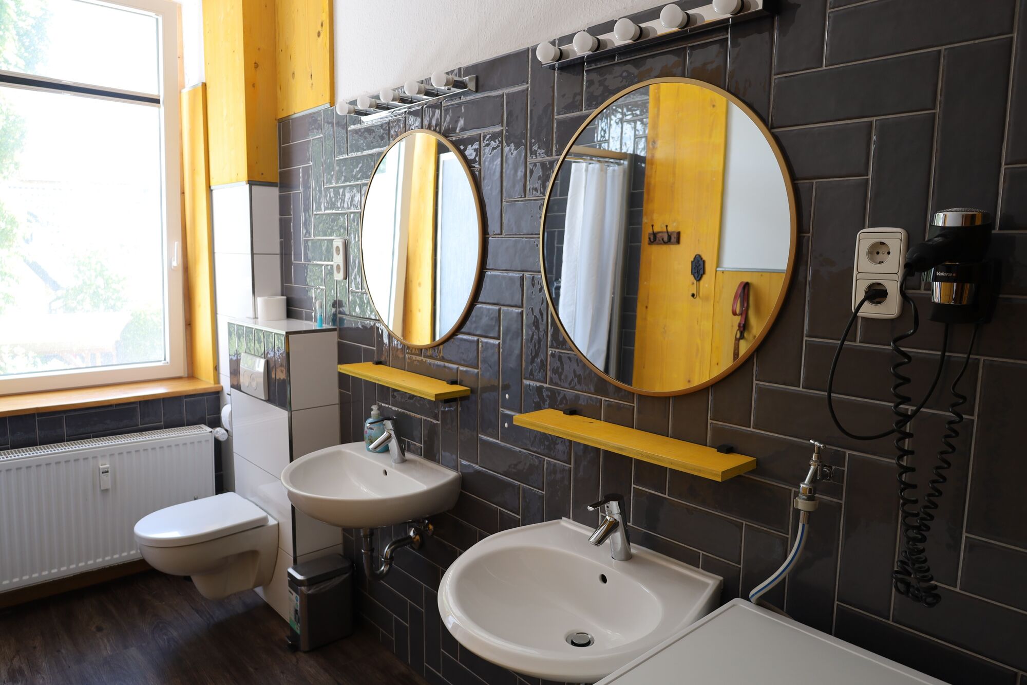 Gemeinschaftsbadezimmer