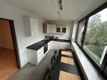 Große 4 Zimmer Wohnung mit Balkon und Parkplatz in Welver Bild 1