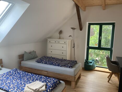 Zimmer 2 mit 2 Einzelbetten