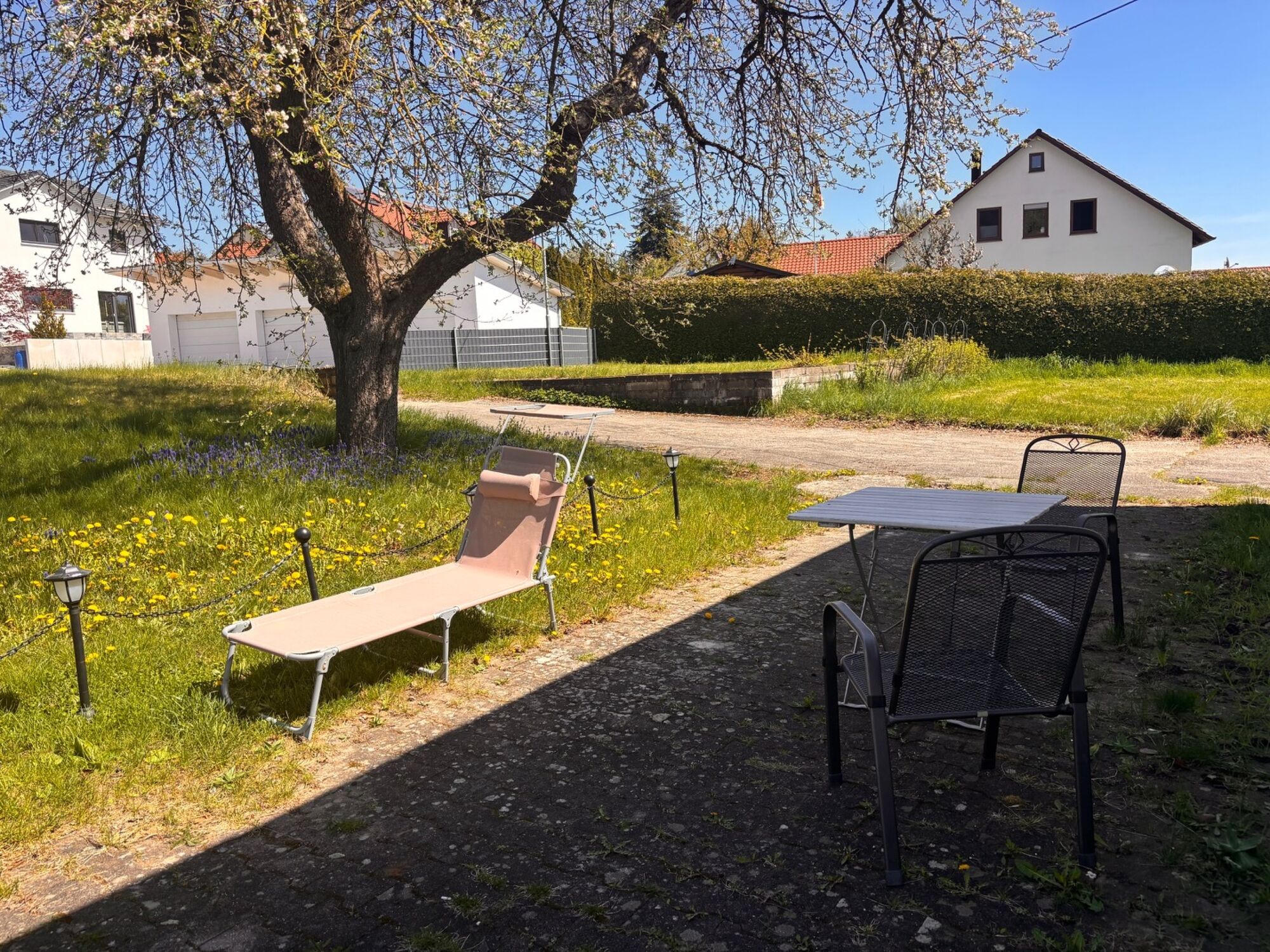 herrlicher Garten zum Ausruhen