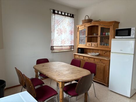 Wörth-KA Nähe zu: Palm/Daimler/MiRO/StoraEnso 3-Schlafzimmer-Wohnung Bild 2