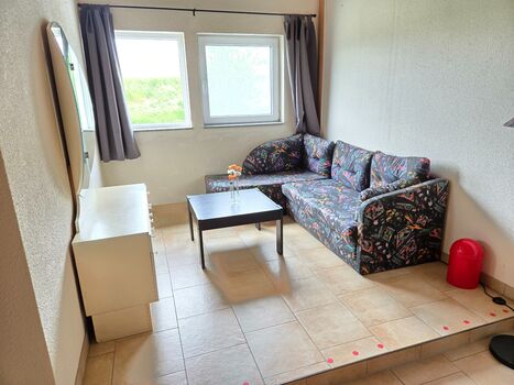 1. Schlafzimmer Schlafsofa