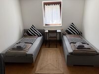 ARCOS Wohnung–Geräumige 3-Zimmer-Wohnung mit 8 Einzelbetten Bild 15
