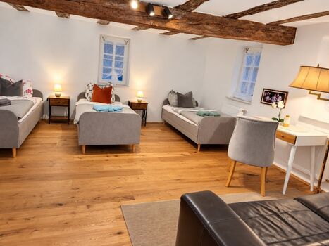 1. OG — Dreibettzimmer / Triple room