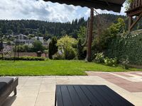 Ausblick mit Terrasse -Whg.EG- 3 Schlafzimmer,2 Bäder ,Wohnzimmer und Küche.