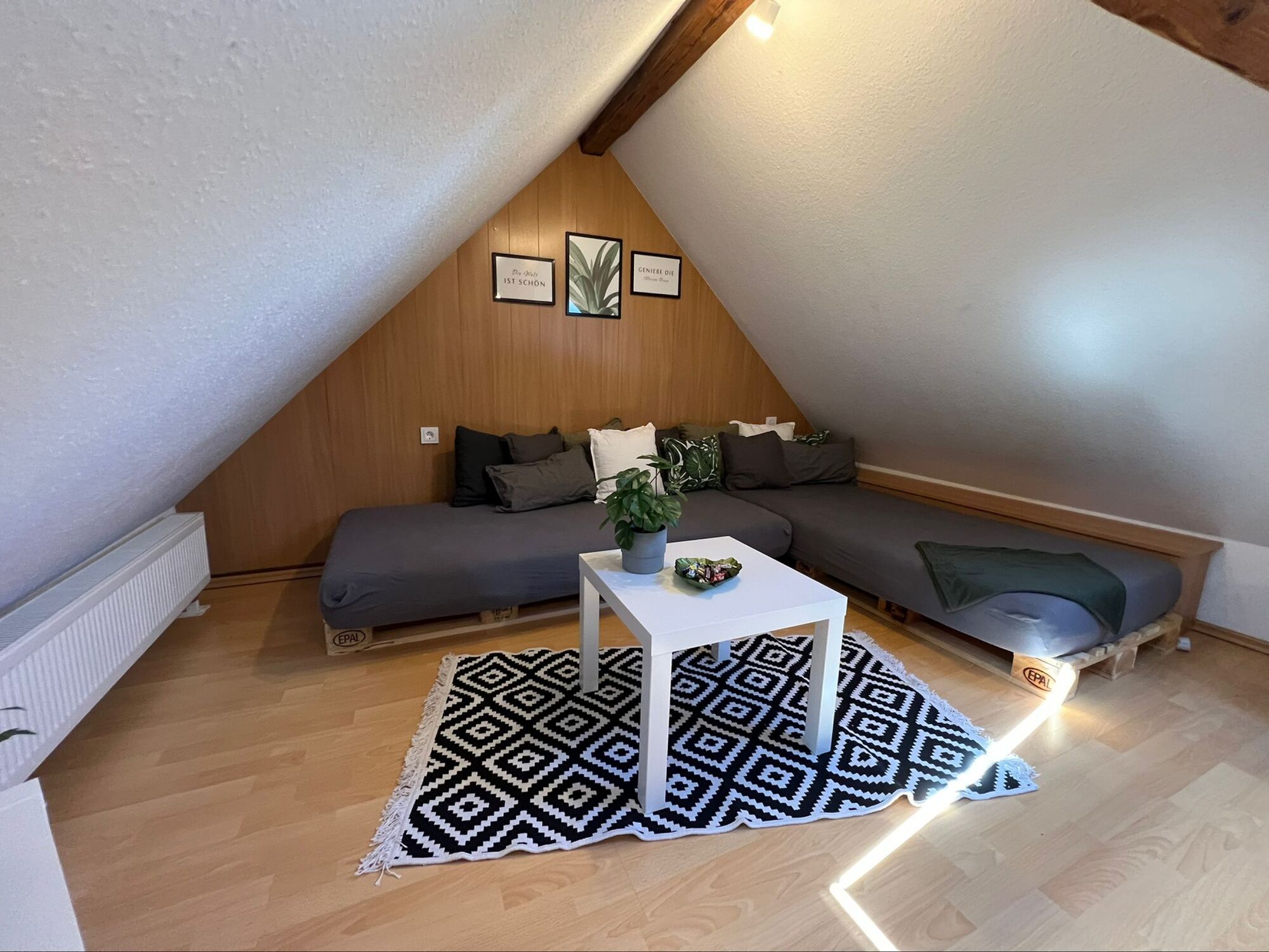 Schlafzimmer 2 Wohnung OG
