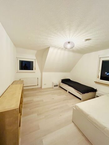 Moderne Wohnung in zentraler Lage mit sehr guter Anbindung Bild 2